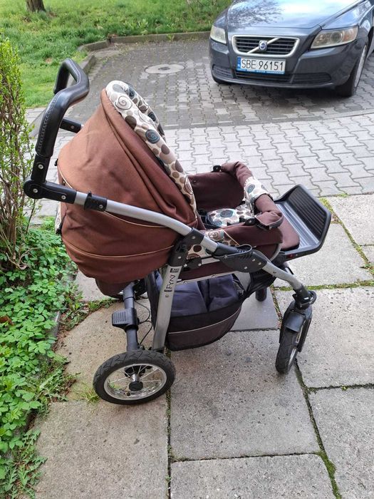Jedo Fyn 2w1 gondola + spacerówka, koła pompowane, adaptery Maxi Cosi