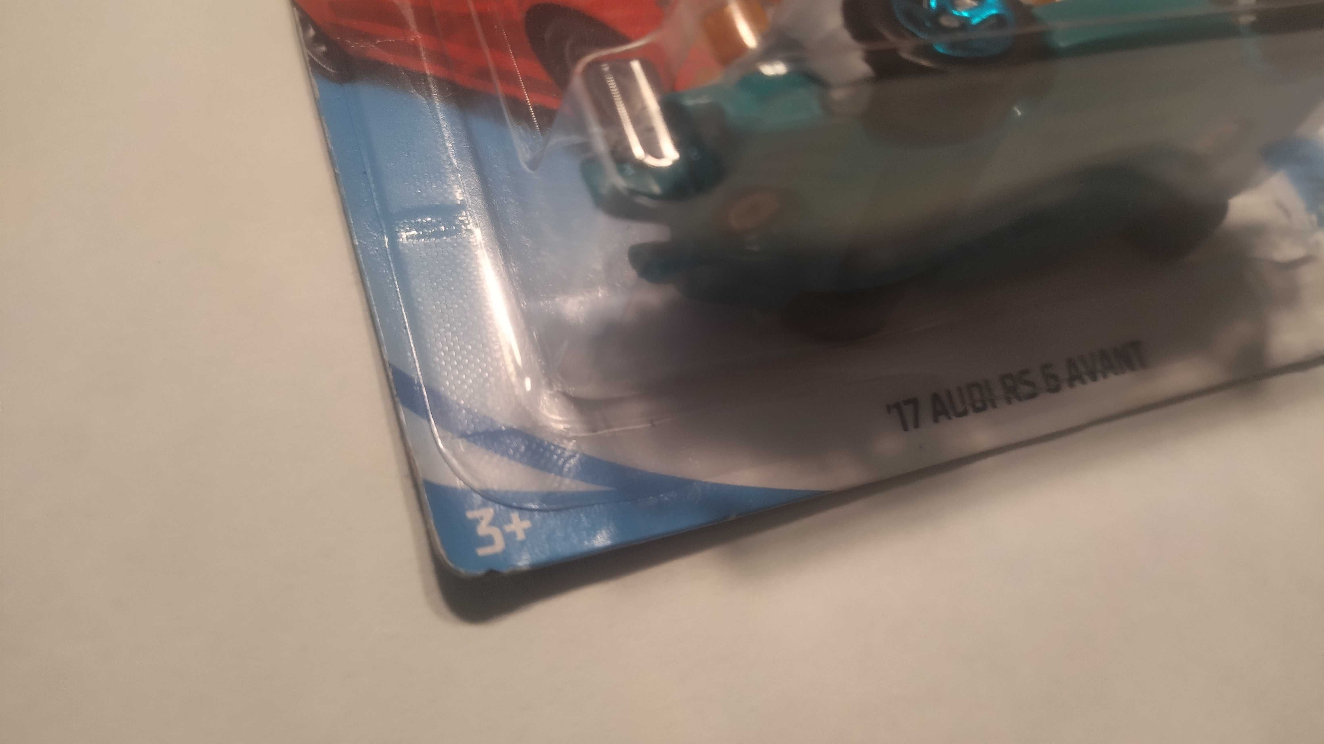 Hotwheels - cartela errada