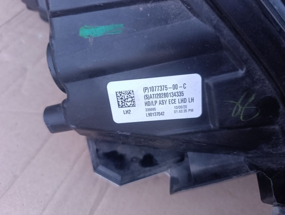 Фара передняя левая Tesla Model 3 2017-2020 Model Y Оригинал. В сборе