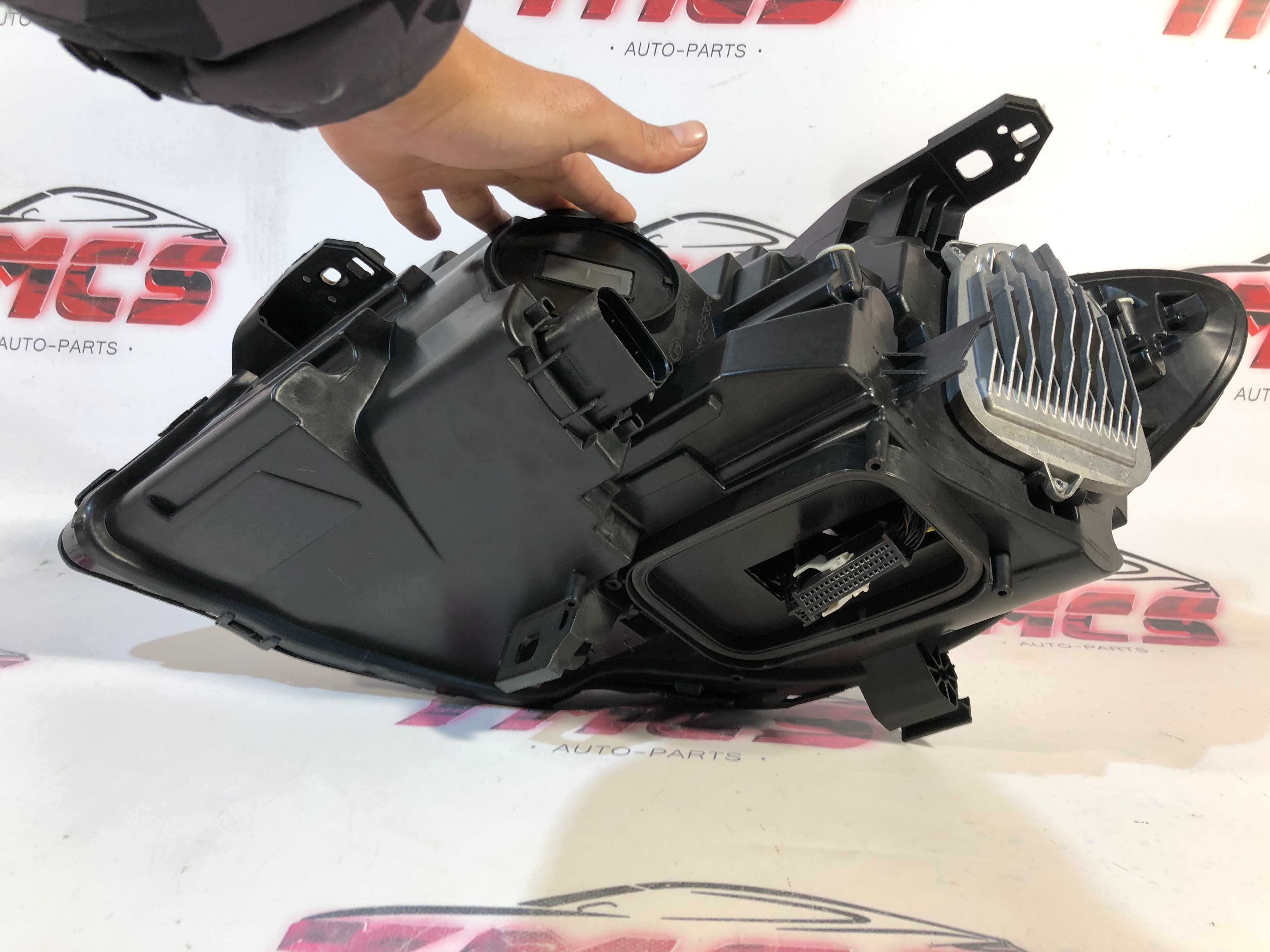 Farol Frente Otica MERCEDES CLA W17 Direita Original