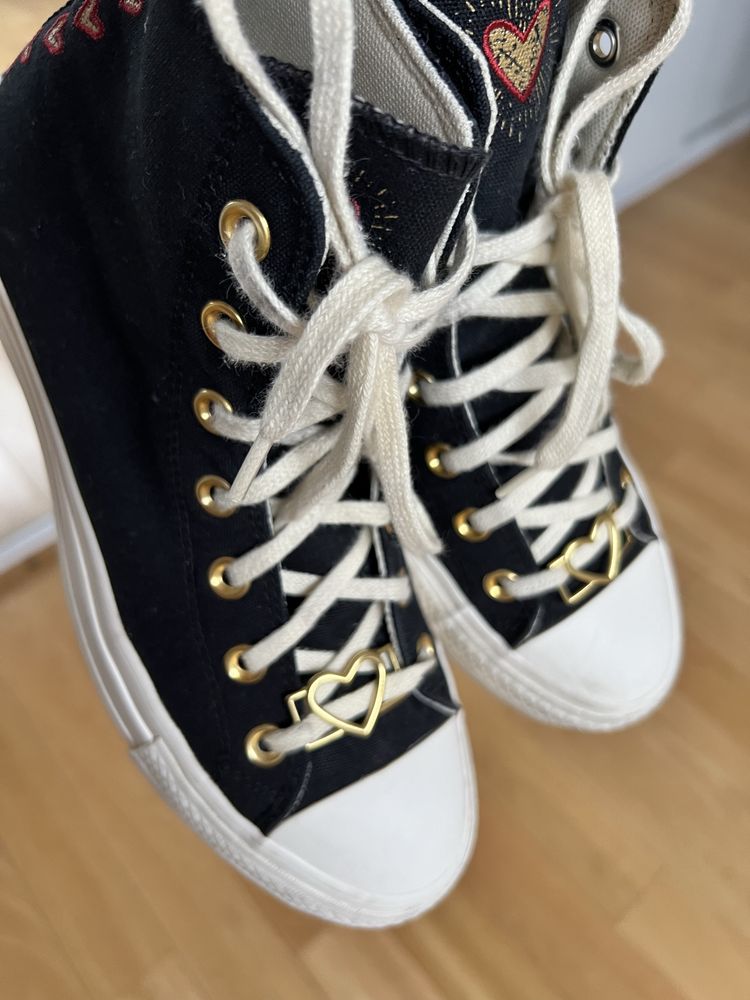 Converse – Chuck Taylor All Star Lift Hi