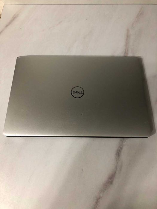 Dell XPS 13 дюймов 9370/i5-8250U//256 8 ГБ/графика UHD 620/веб-камера