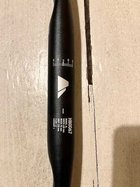 Kierownica Canyon HB0067 flara gravel alu 420mm NOWA