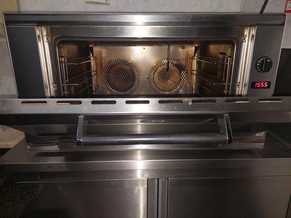 Forno convector da marca Smeg,modelo A-43XE