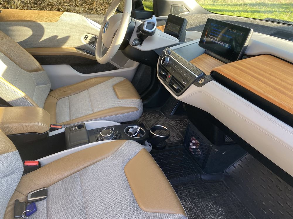 Продам свій BMW i3  2015 року, без торгу