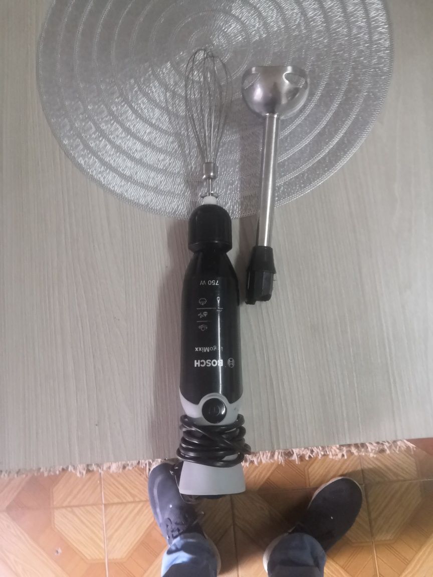 Varinha mágica e batedeira