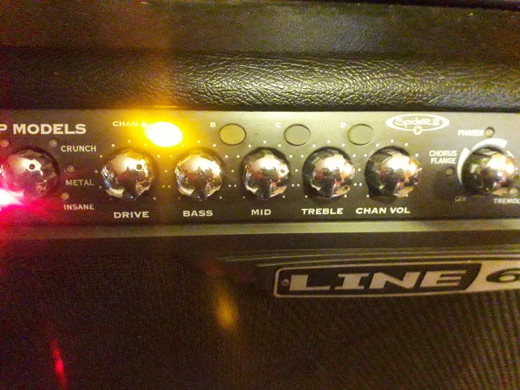 Wzmacniacz, combo, piec gitarowy Line6 150W +footswitch