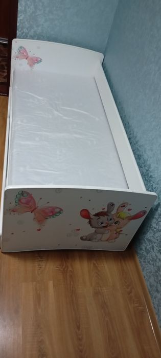 Продам дитяче ліжко для дівчинки