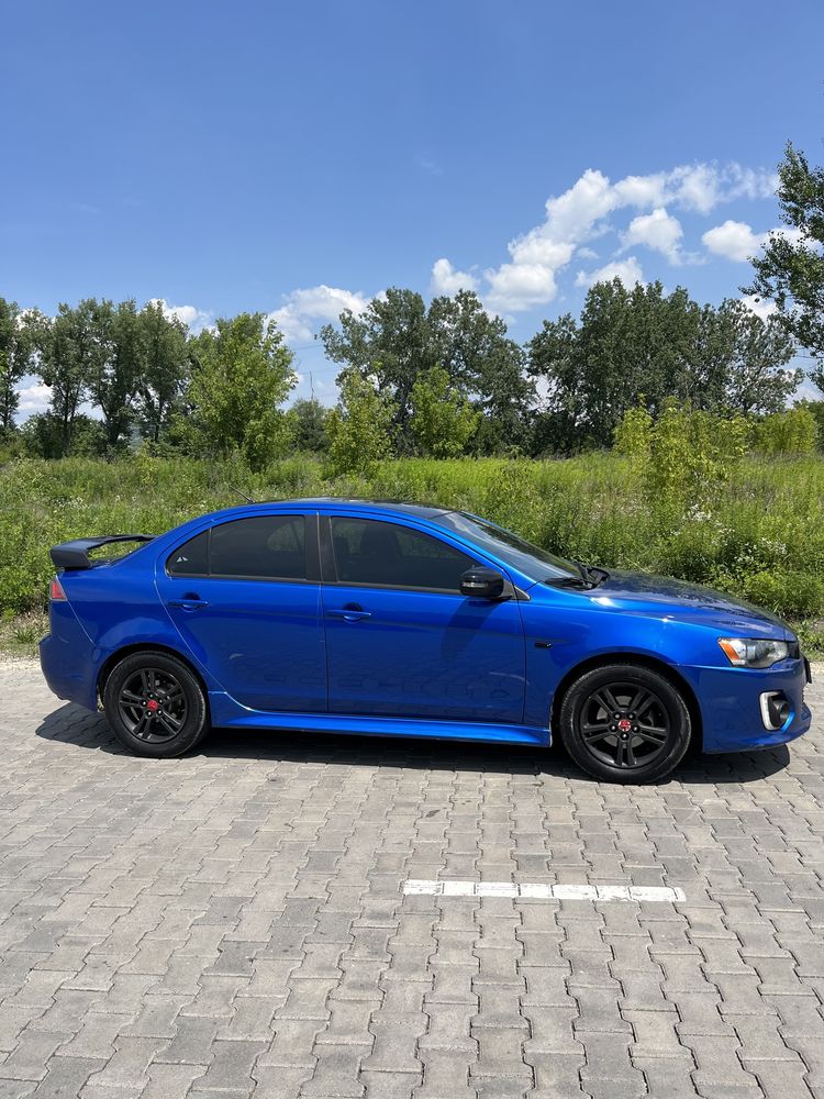 Продам Mitsubishi Lancer X