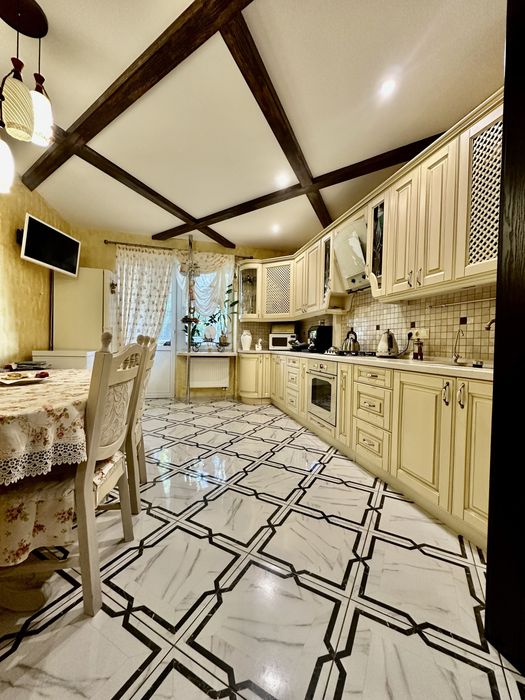 Продам 2 кімнатну квартиру