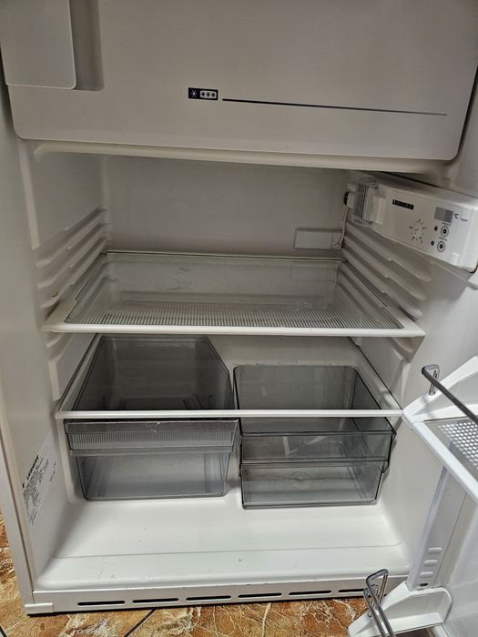 Холодильник Liebherr KTe 1664 з морозильною камерою