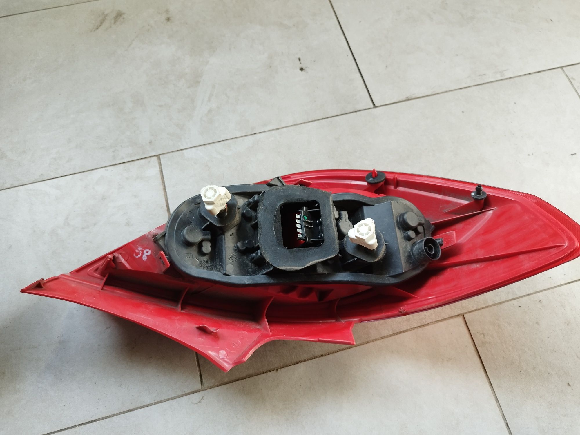 Lampa tylna prawa lewa Opel Corsa D 3 Drzwi