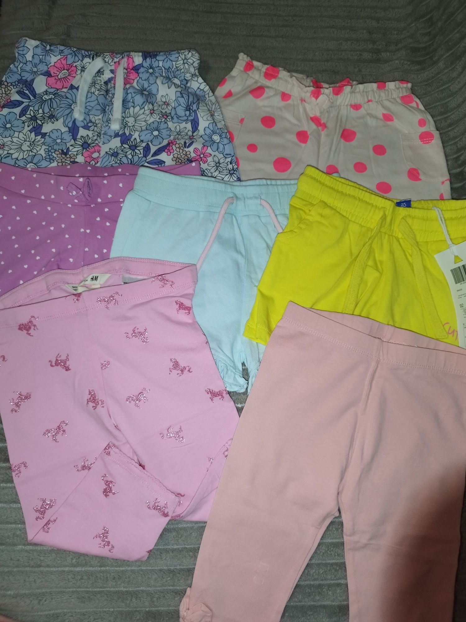 Spodenki krótkie dziewczęce 92 h&m