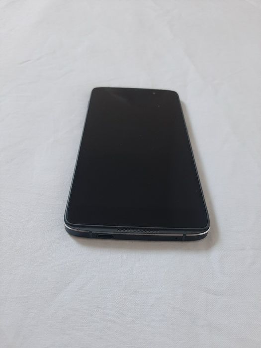 Телефон смартфон Blackberry DTEK50 STH100-2 NFC