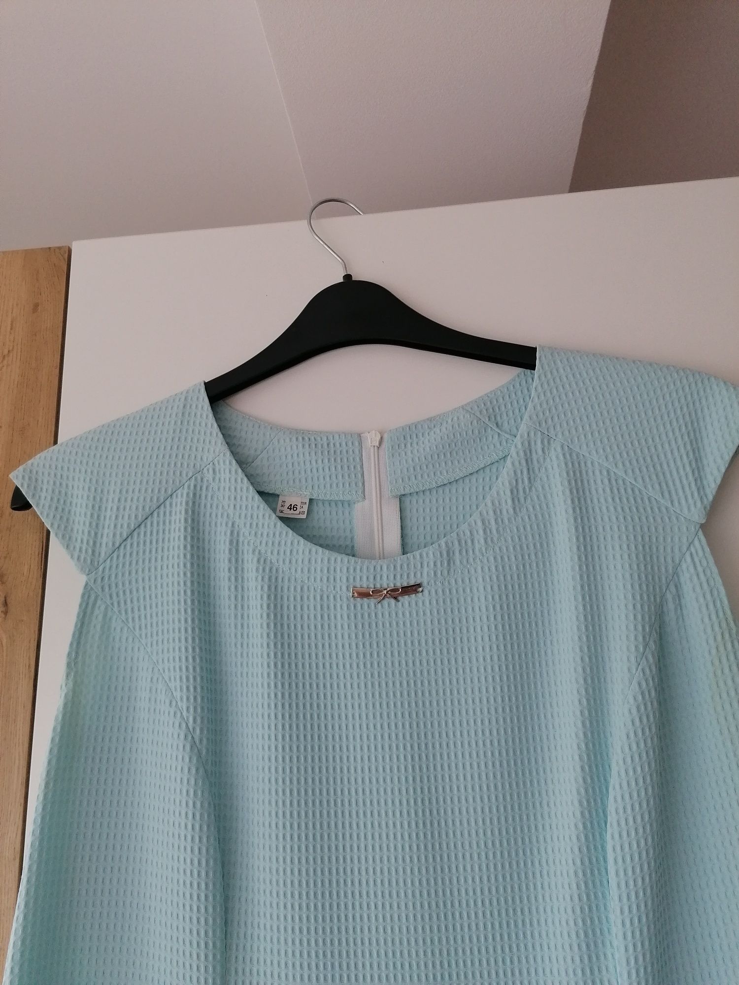Elegancka sukienka niebieska błękitna pastelowa wesele komunia 44/46