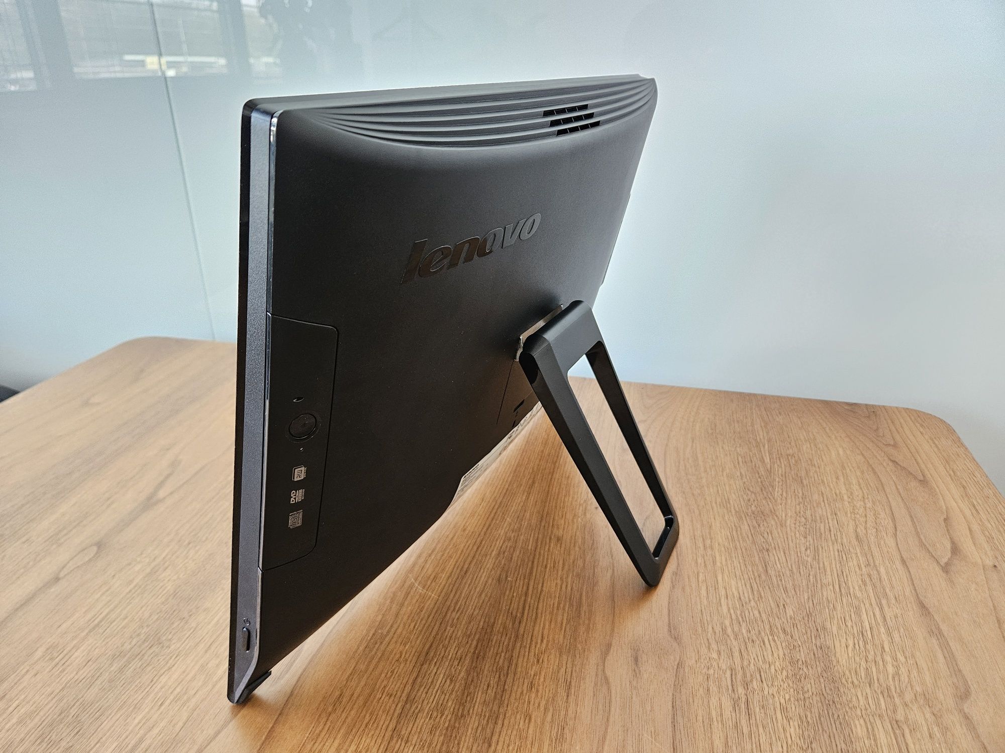 Komputer All-in-one Lenovo IdeaCentre C260 WINDOWS 10