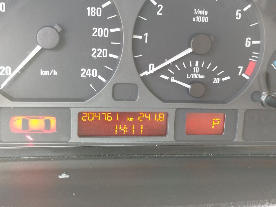 BMW E46 316 i automat. Super stan