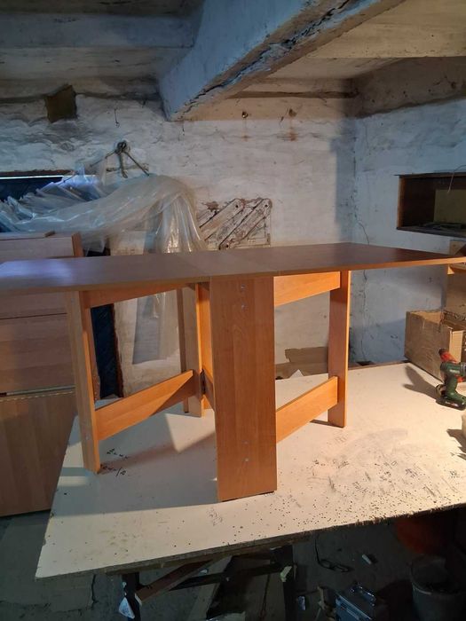 Стіл-книжка новий