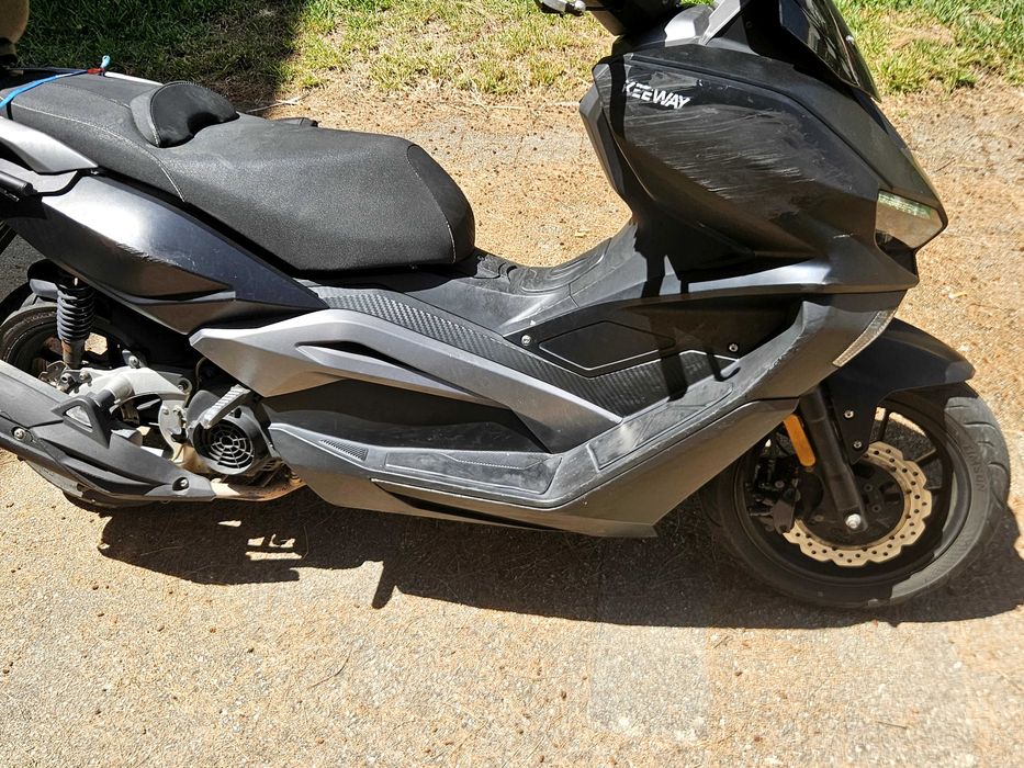 Mota 125 cc scouter keeway vieste