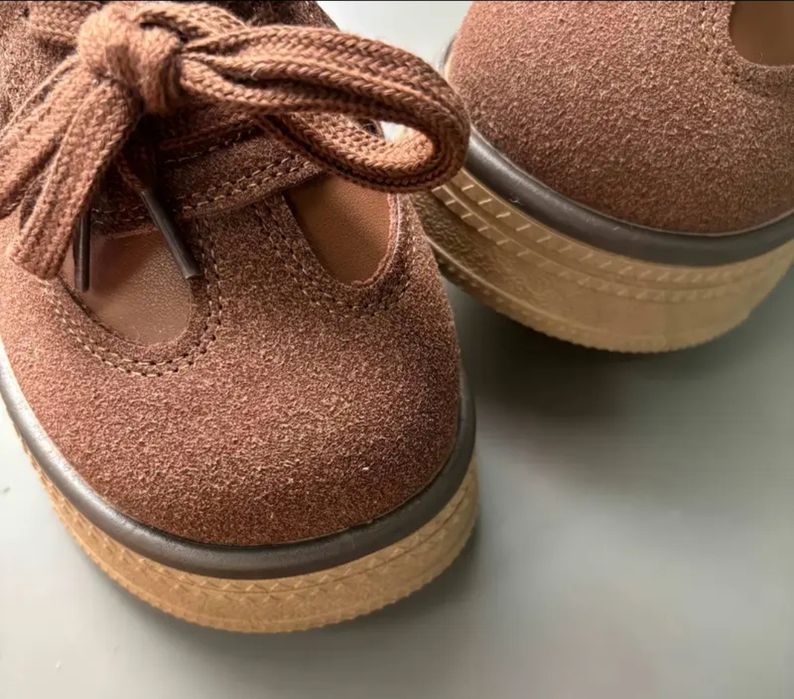 Нові жіночі утеплені кросівки, черевики на зиму чи холодну осінь