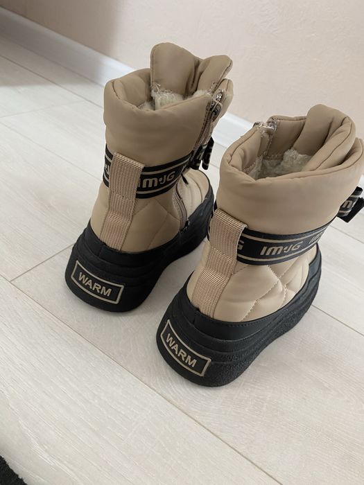 Зимові чобітки для дівчинки