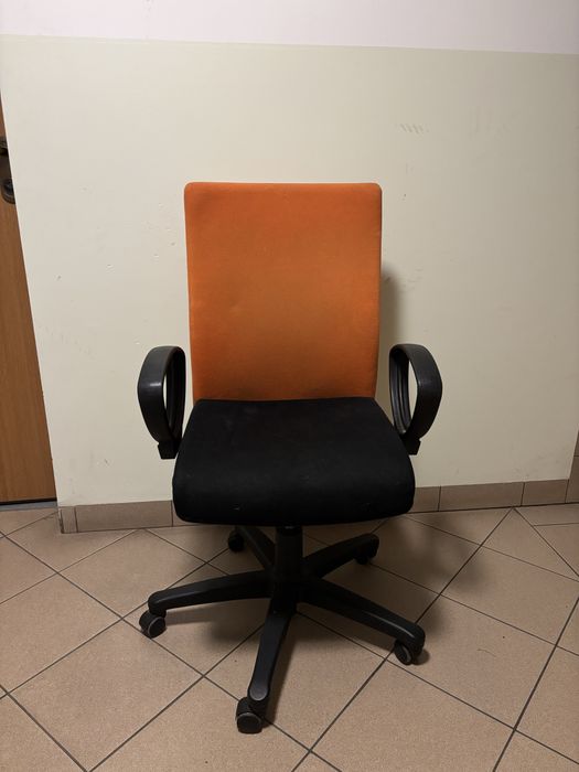 Krzesło obrotowe biurowe