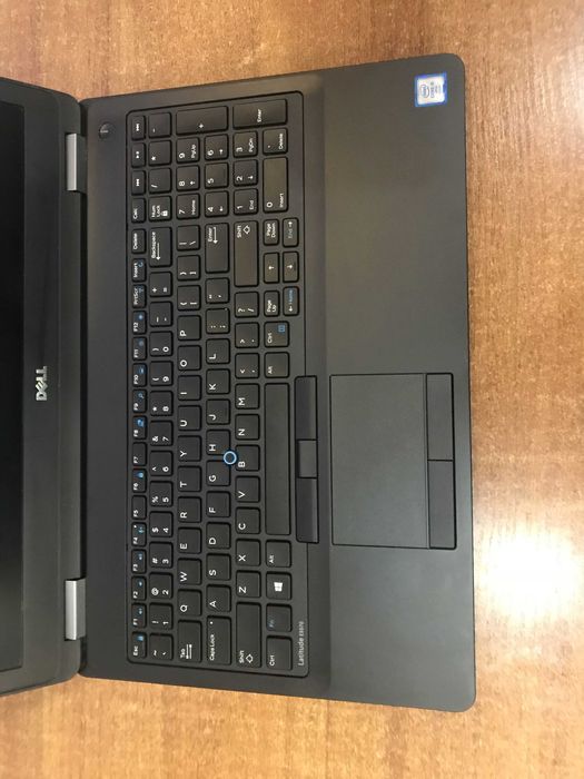 Ультрабук 15" FHD Dell Latitude E5570 (i7-6820HQ/16/256/R7M370)