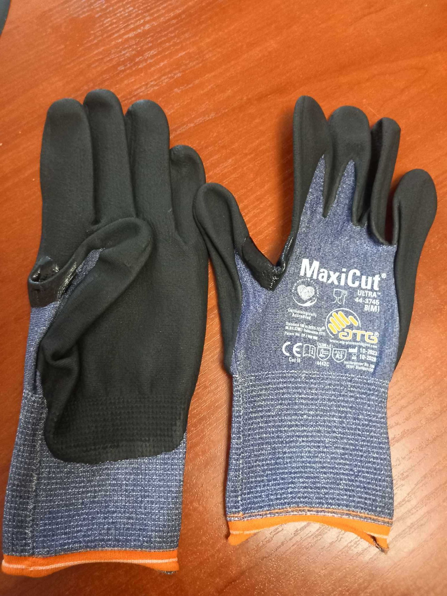 Rękawiczki Antyprzepięciowe MaxiCut  rozmiar8