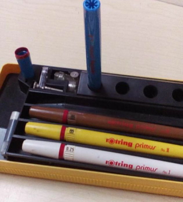Canetas Tinta da China Rotring Primus..