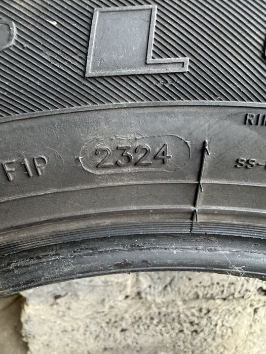 Sprzedam opony zimowe 225/60/17r