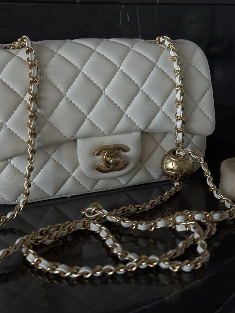 Сумка Chanel шкіра | біла | золота фурнітура