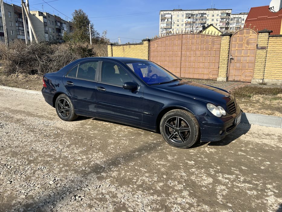 Мерс 203 В доброму стані