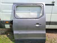 Drzwi przesuwne prawe Renault Trafic III