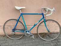 Bicicleta de corrida em alumínio MBK