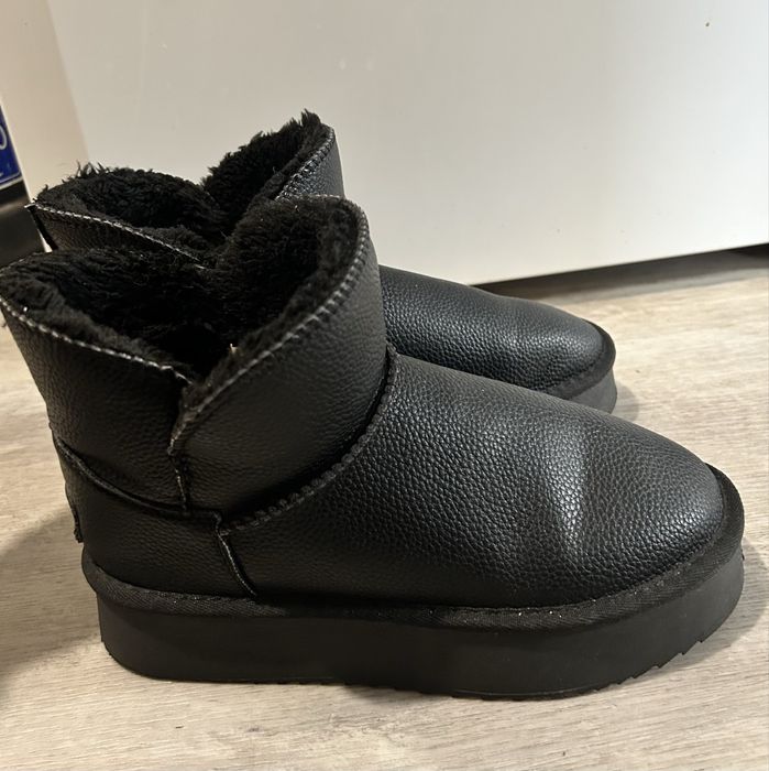 Угги чёрные тёплые