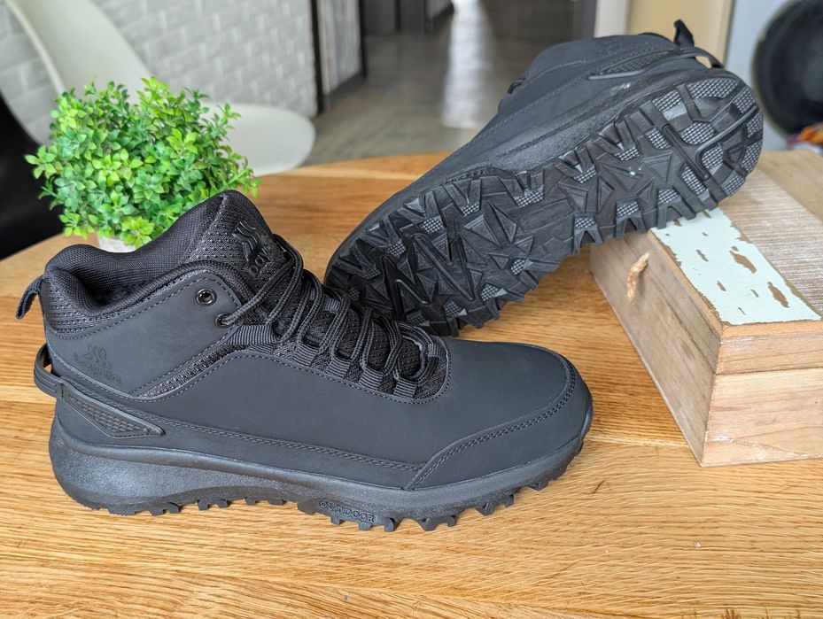 Чоловічі зимові кросівки черевики теплі і комфортні. водонепроникні