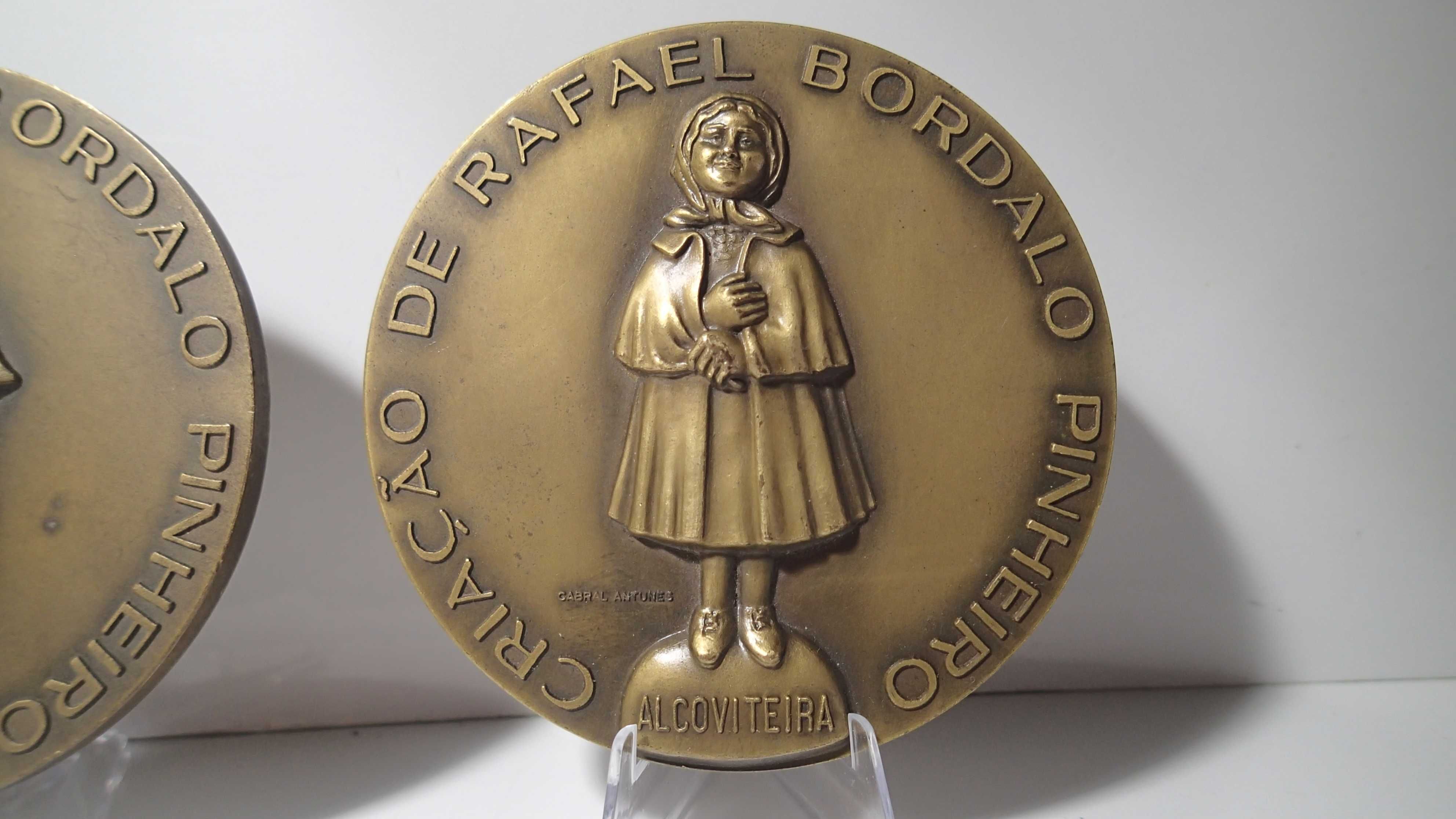 Medalhas de bronze de Bordalo Pinheiro e suas Criações