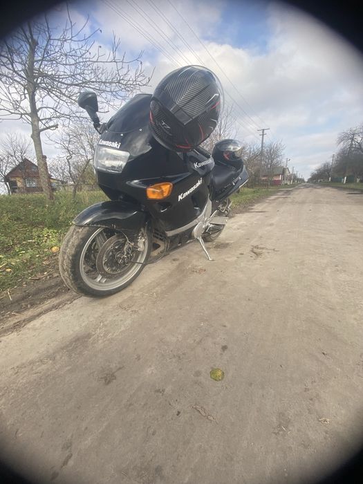 Продам Kawasaki zzr400