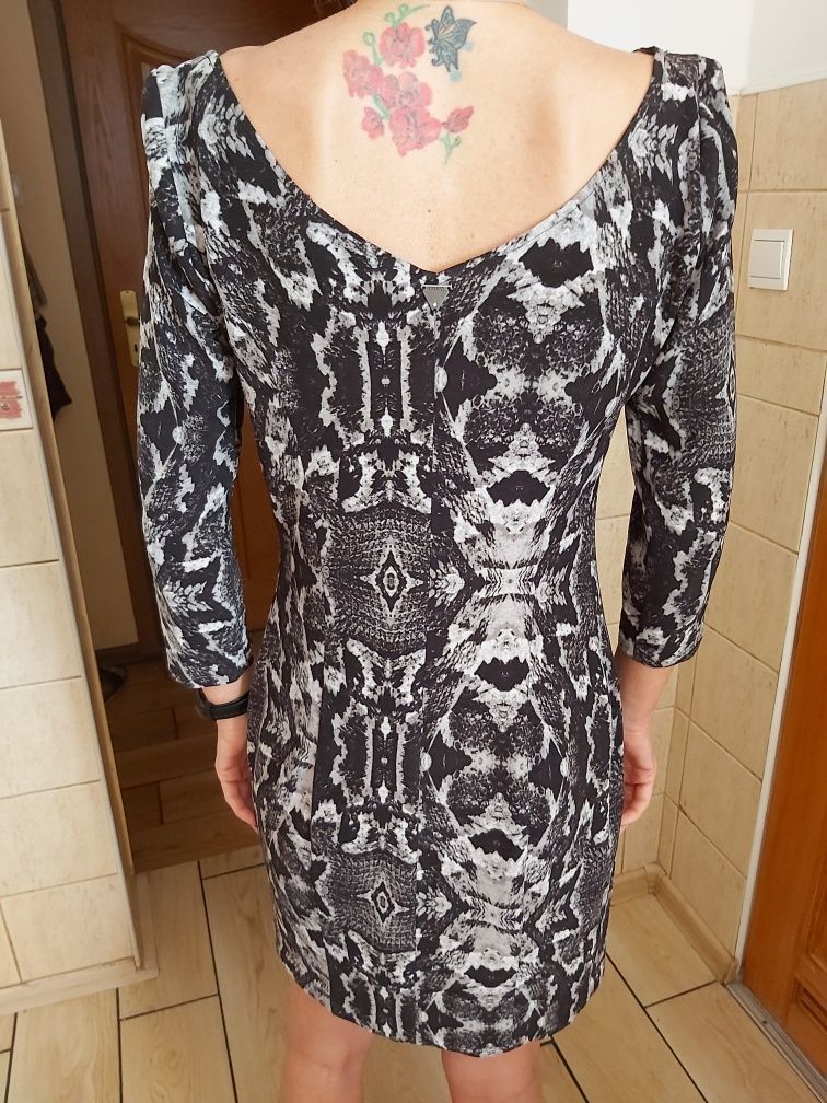 Sukienka Guess S/M
