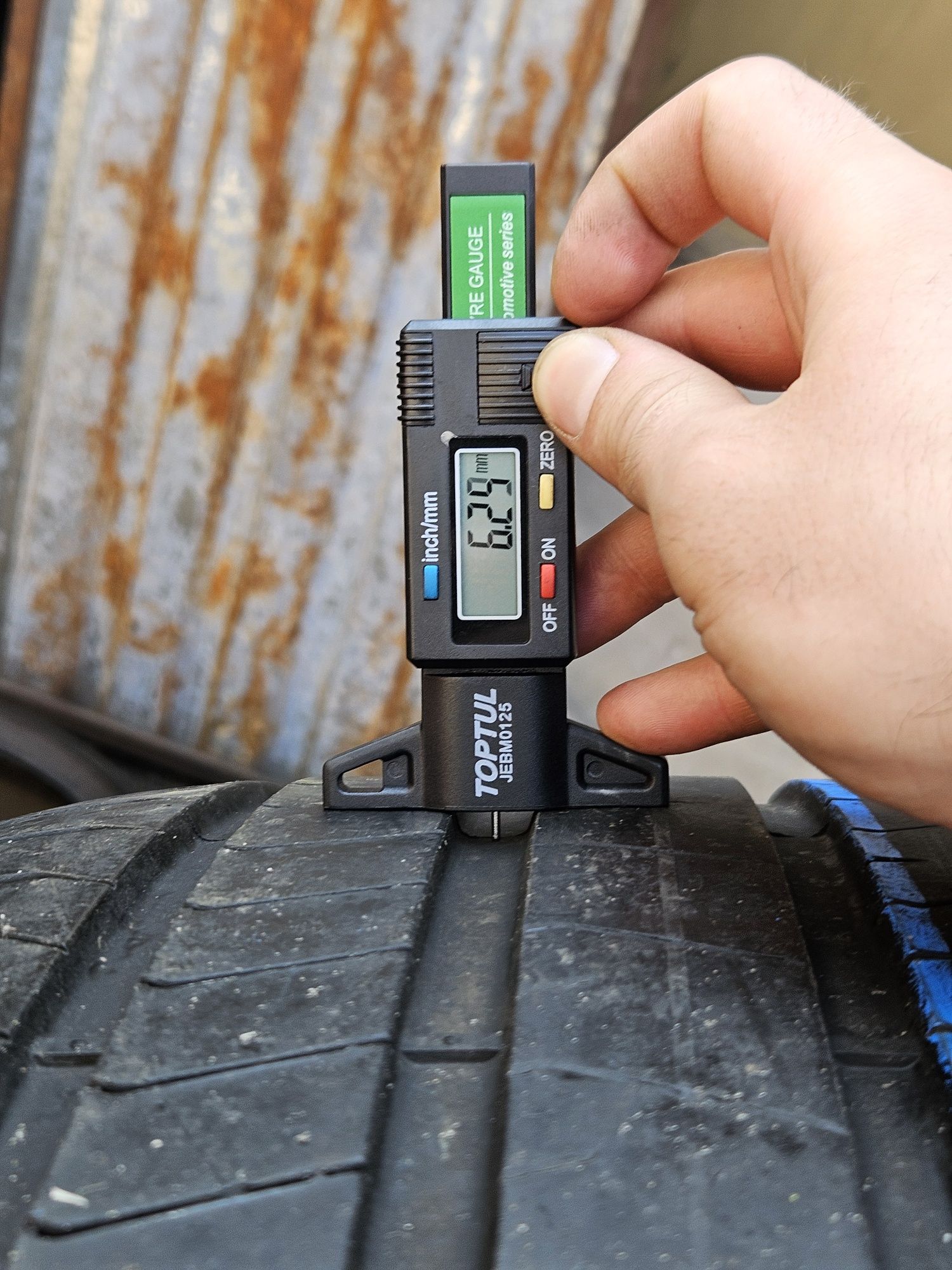 Шины БУ 315 40 / 275 45 R 21 Pirelli p zero pz4 MO комплект лето