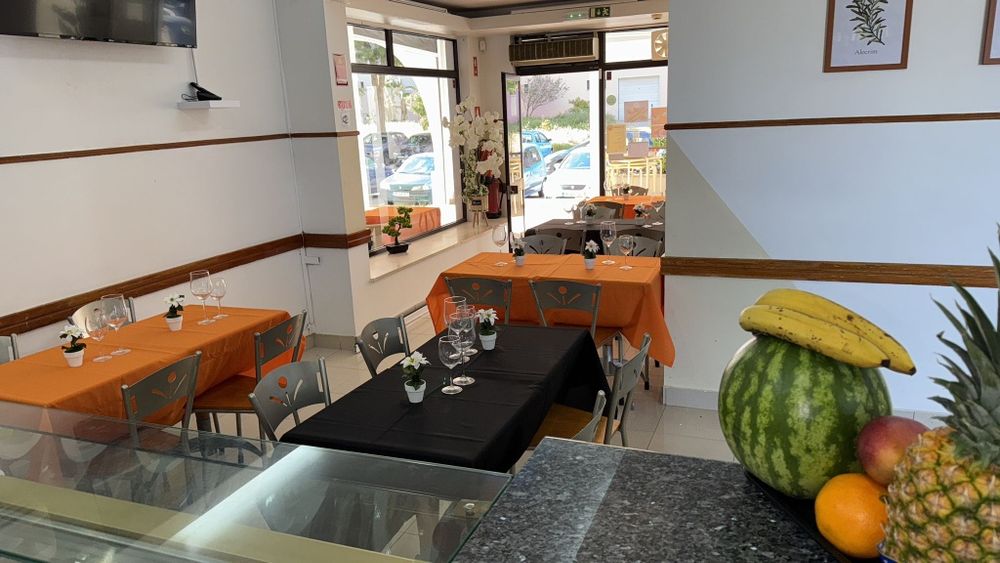 Excelente Negócio: Restaurante em Pleno Funcionamento na Póvoa de Sant