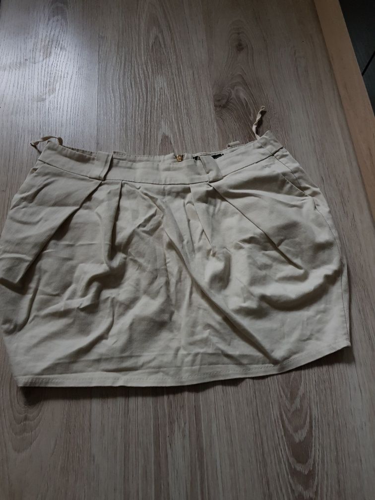 Spódnica mini rozmiar M kolor beżowy marki A.Rudzka