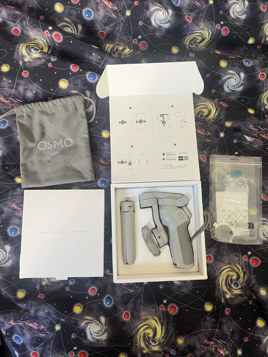 DJI Osmo Mobile 4