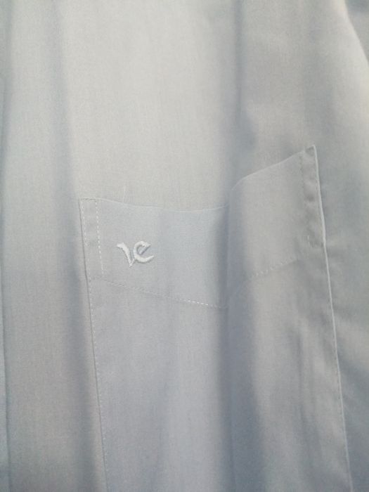 Camisa de homem azul