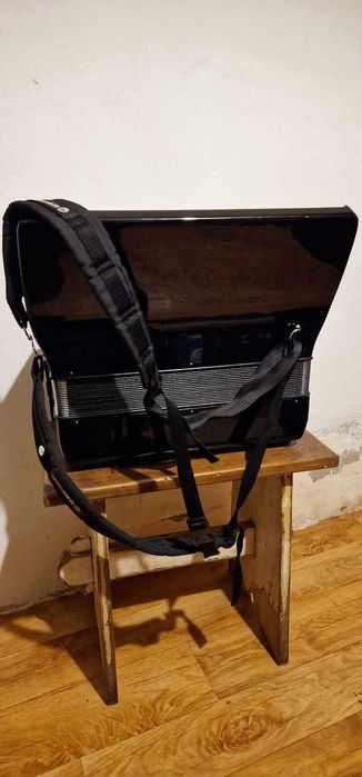 Acordeão Hohner Bravo III 96