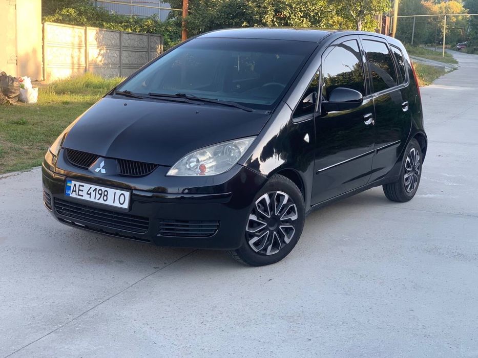 Продам Mitsubishi Colt 2007 год 1.3 газ/бенз автомат