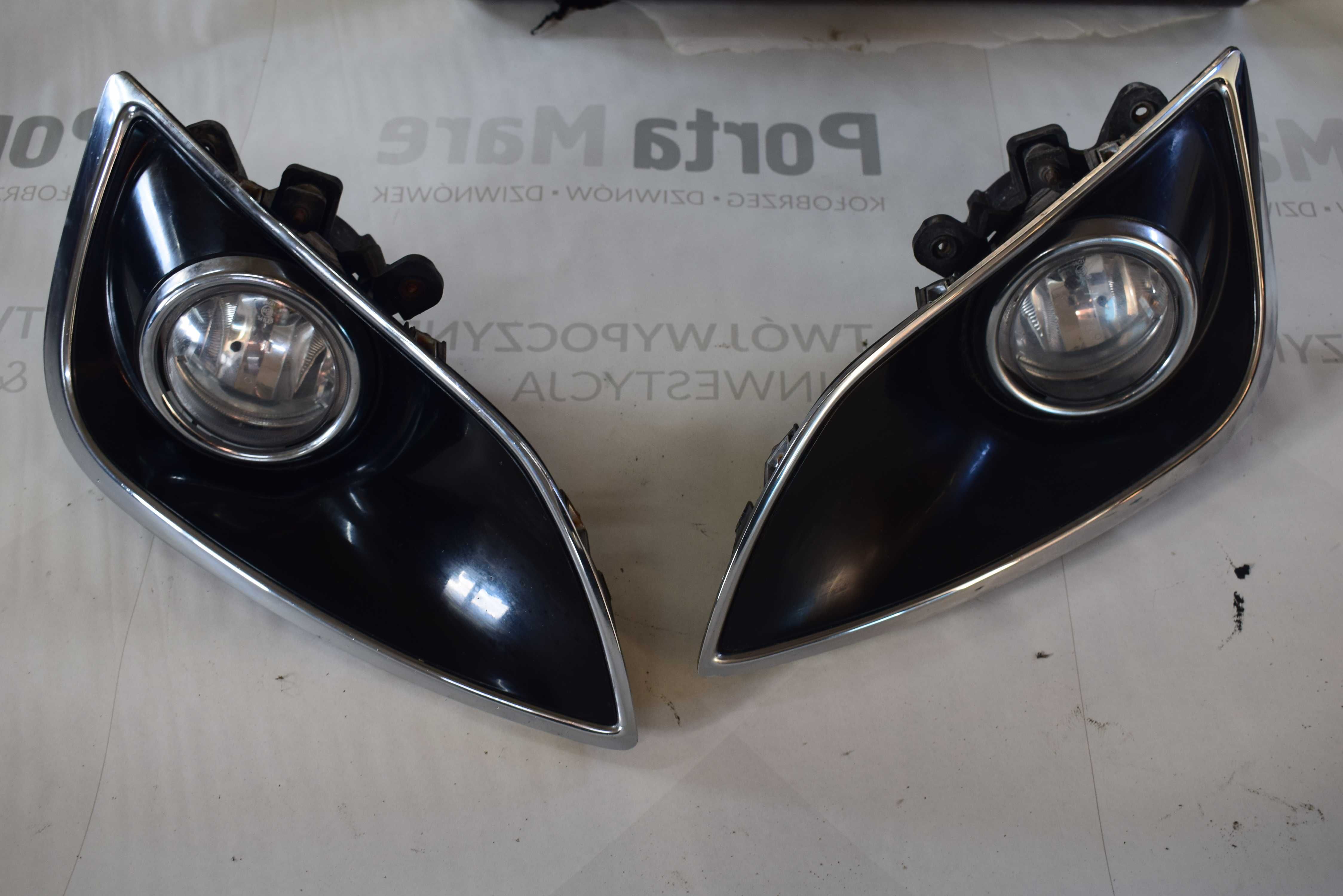 OSŁONA RAMKA kratka halogen prawy HYUNDAI IX35 14R.