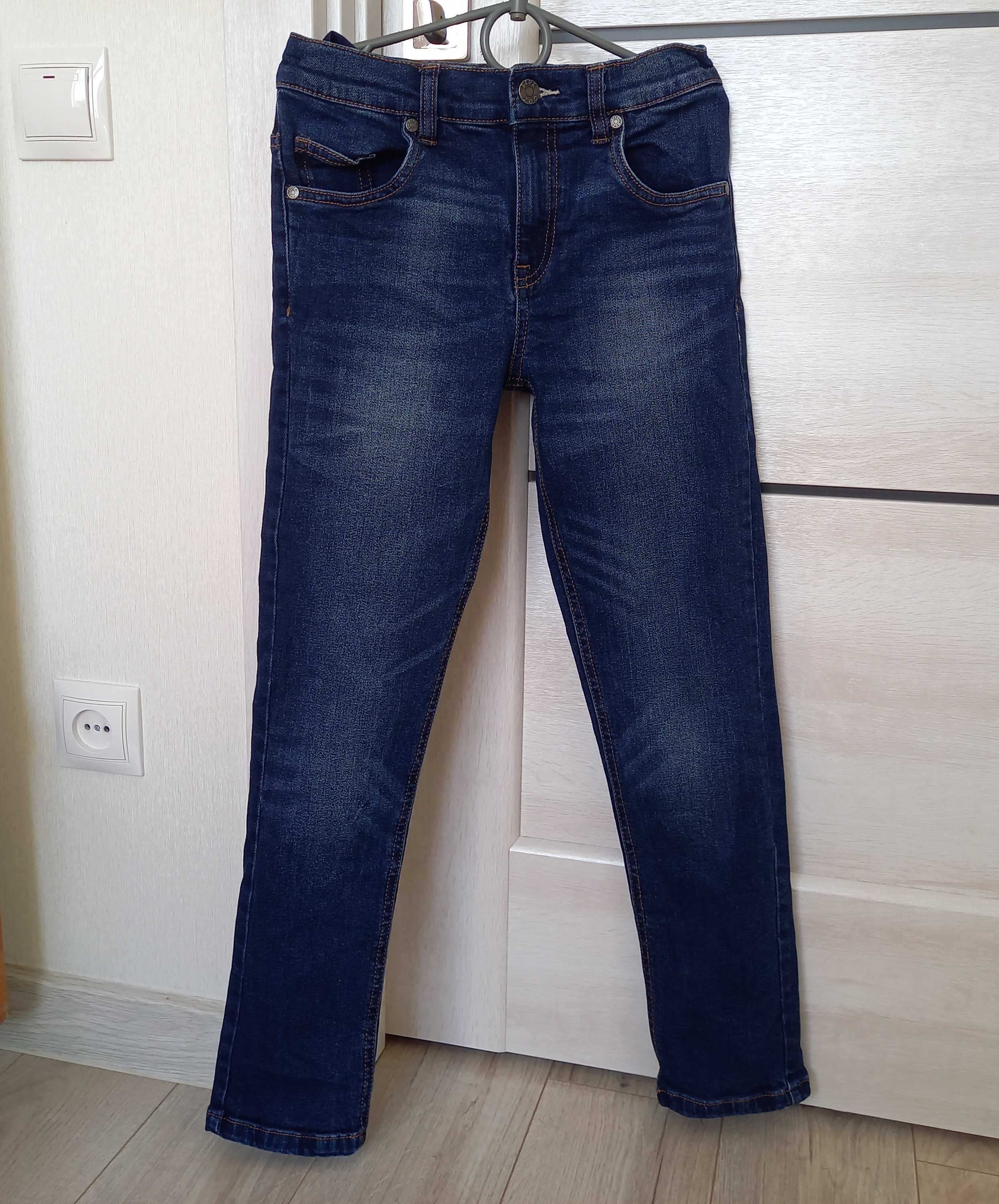 Фірмові модні зручні фірмові джинси сині для хлопчика 9-11 років ідеал