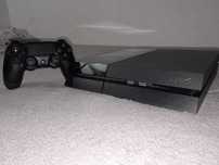 Ps4 1tb + suporte com ventoinha + 2 comandos + 20 jogos
