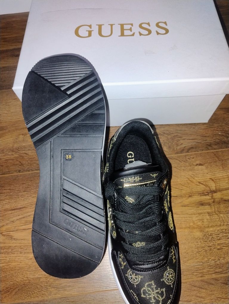 Guess  Sneakersy